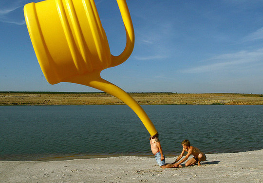 Incredible Illusions of Forced Perspective Photography 29